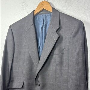 Roderick Charles Men's Checkered Blazer